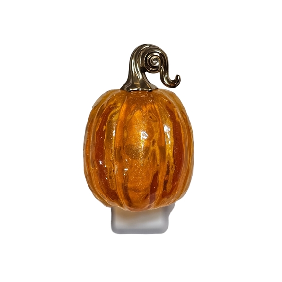 Bath & Body Works Other - Bath & Body Works  Pumpkin Nightlight with Scent Control Wallflower Plug Fall